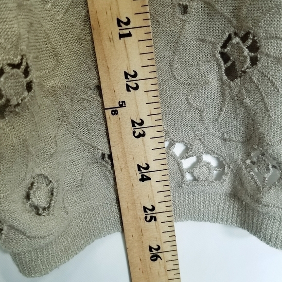 J. Jill Sweater Pull Over Open Knit Tan Floral Lightweight packable‎ Size M - Picture 2 of 12
